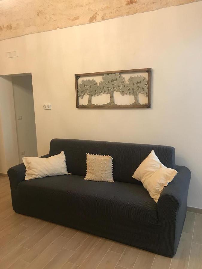 Nido Di Pietra-Dimora In Centro Bed and Breakfast Αλμπερομπέλο Εξωτερικό φωτογραφία