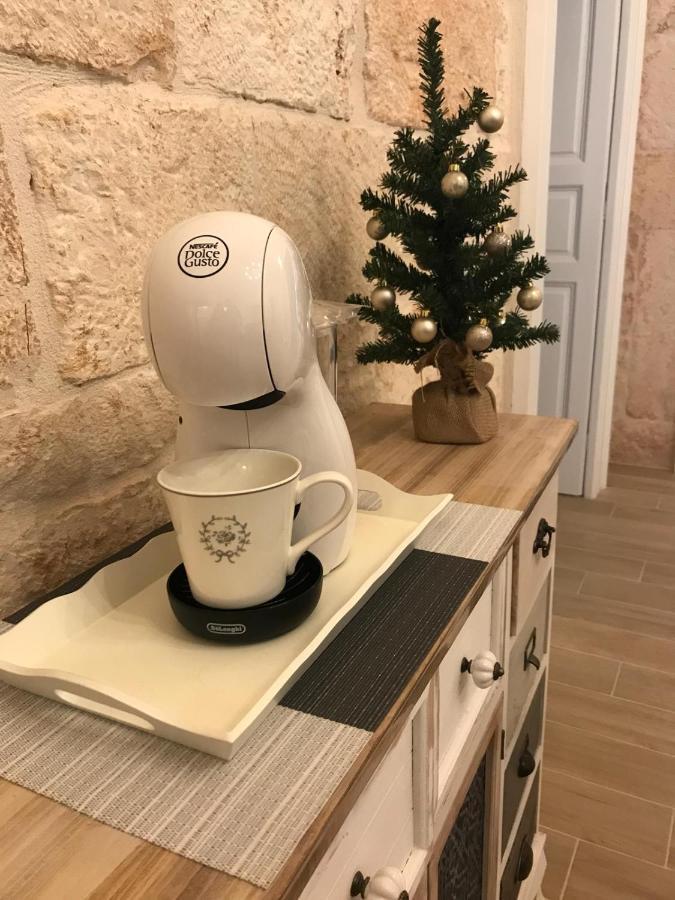 Nido Di Pietra-Dimora In Centro Bed and Breakfast Αλμπερομπέλο Εξωτερικό φωτογραφία