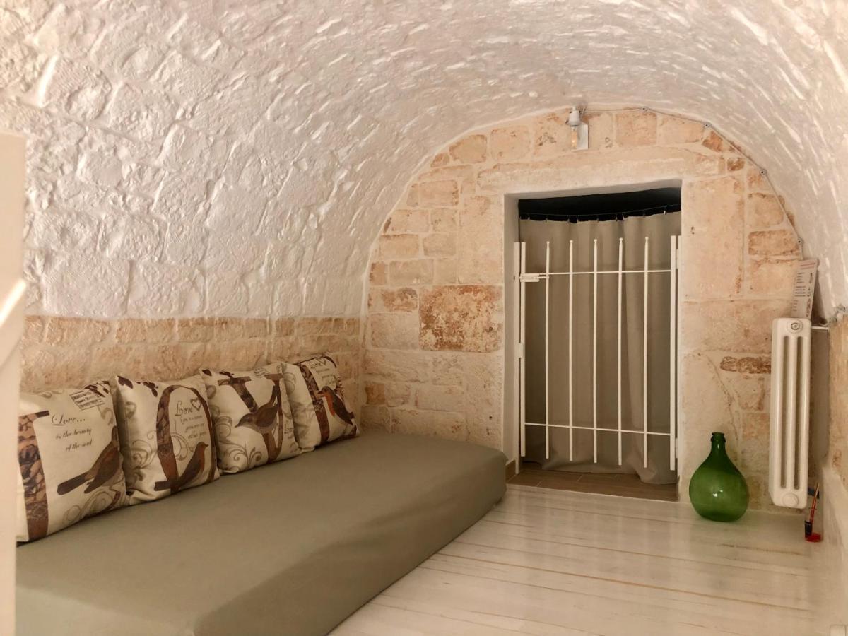 Nido Di Pietra-Dimora In Centro Bed and Breakfast Αλμπερομπέλο Εξωτερικό φωτογραφία