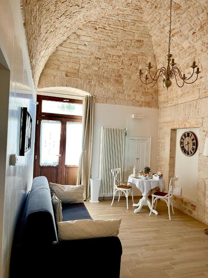 Nido Di Pietra-Dimora In Centro Bed and Breakfast Αλμπερομπέλο Εξωτερικό φωτογραφία